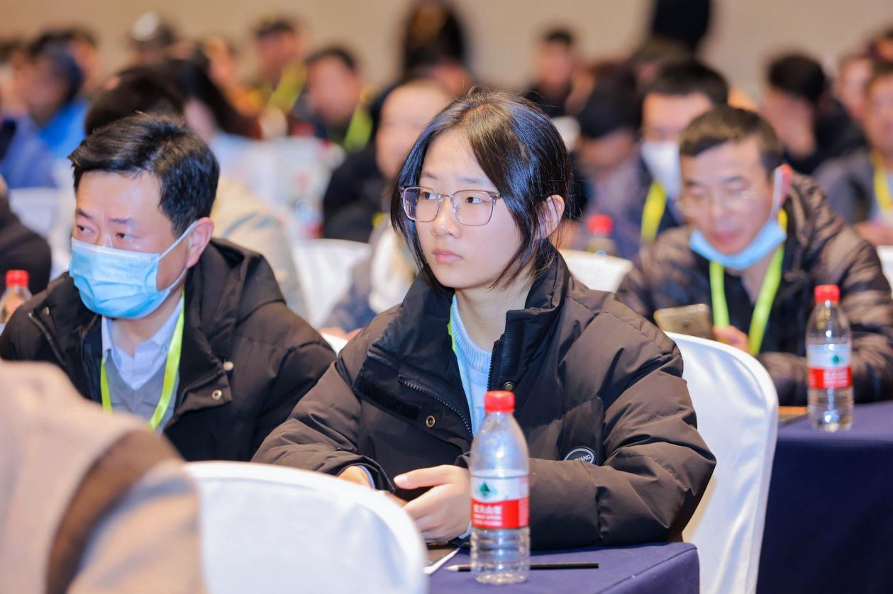 EagleTrader武汉签约大会完美收官!500+交易员共鉴历史性时刻! EagleTrader武汉签约大会完美收官!500+交易员共鉴历史性时刻!